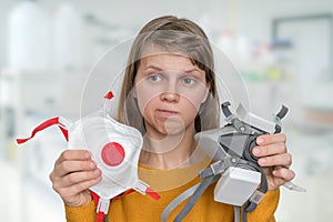 Woman chooses FFP3 respirator mask photo