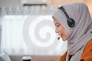 Woman customer support operator