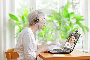 Woman doctor video call instruction leaflet