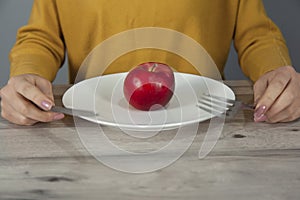 Woman  hand  apple