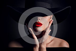 Woman Hat and Lips, Elegant Fashion Model Retro Beauty Portrait in Black