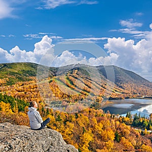 Woman hiking at Artist`s Bluff in autumn