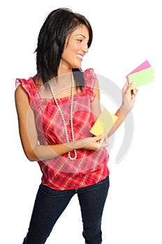 woman holding index cards