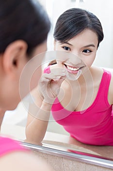 Woman with invisible braces