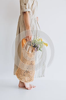 Woman linen dress shopping bag mesh reusable