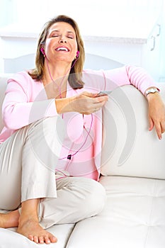 Woman with a mp3 player