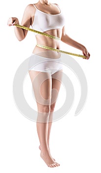 Nadváha žena meranie jej tuk brucho 