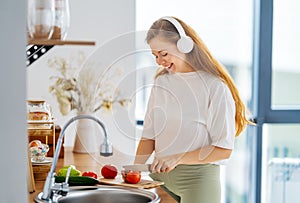 woman is preparing proper meal