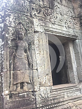 Woman sculture in Angkor Wat