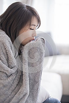 Woman sick and feel cold