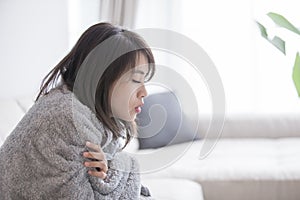 Woman sick and feel cold