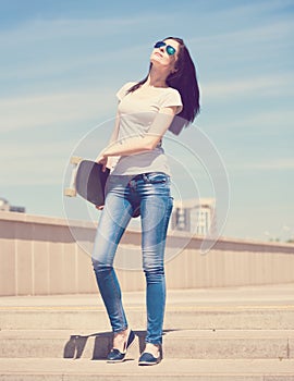 Woman skateboard, close up, smile, instagram, full height, walki