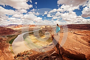 Woman travels to America on the Colorado river observation deck