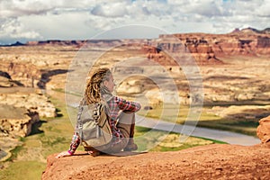 Woman travels to America on the Colorado river observation deck