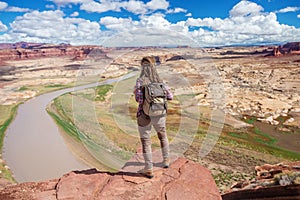 Woman travels to America on the Colorado river observation deck