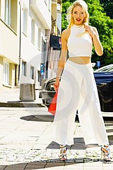 Woman wearing crop top and culottes