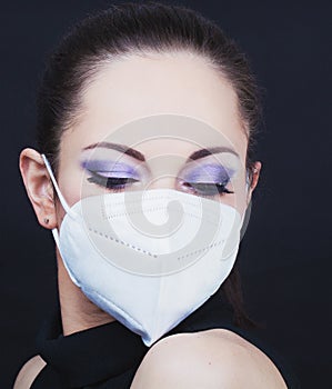 Woman wearing a face mask