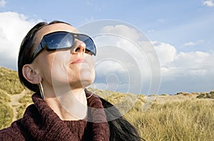 Woman wearing sun glasses