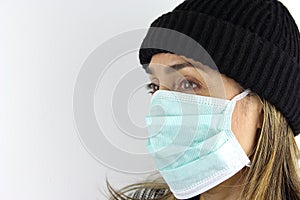 Woman wearing a virus mask