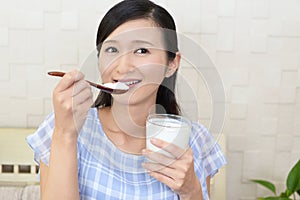 Woman who eats yogurt