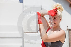 Woman working with airbricks