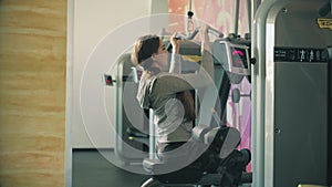 Woman working out lifting weights 4k