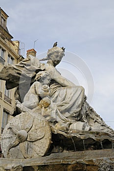 Women and kid in the chariot, Fontaine Bartholdi, Place des Terreaux