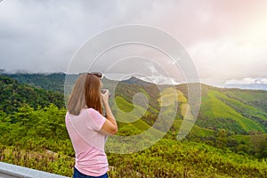 Women photographers are shooting landscapes