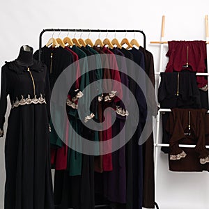 WOMEN'S ABAYA-STYLE DRESS COLLECTION