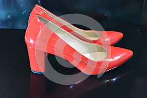 Women's red shoes with a pointed toe and high heels, women's fashion.