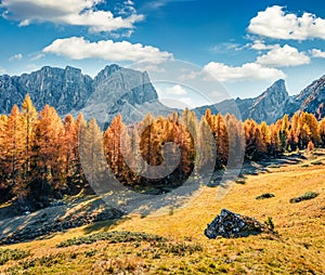 Wonderful morning view from the top of Giau pass. Sunny autumn landscape in Dolomite Alps, Cortina d`Ampezzo location, Italy, Eur