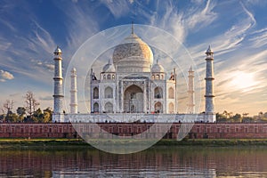 Wonderful view of Taj Mahal and the Yamuna, India, Agra