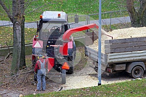 Wood chipper photo