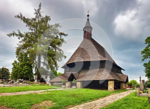 Drevený kostolík v Tvrdošíne na strednom Slovensku, pamiatka UNESCO, Európa