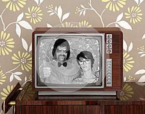 Wood old tv nerd silly couple retro man woman