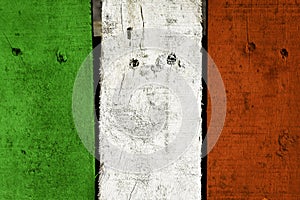 Wood plank with Italian flag color painted background