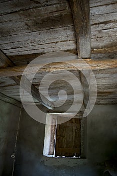 Di legno travi da vecchio il soffitto 