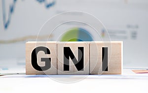 Wooden blocks with the word Gni
