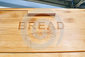 Wooden box breadbasket