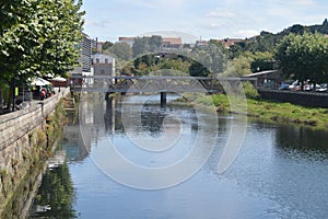 Di legno ponte sul un fiume Prima. natura,, strade fotografia. 19 