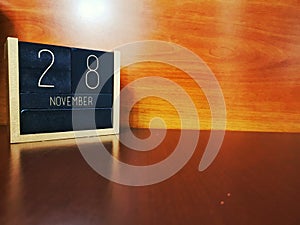 Wooden calendar28 novembre