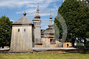 Drevený kostolík v Ladomirovej