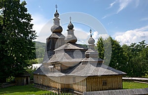 Dřevěný kostel v Mirole