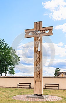 Wooden cross in the territory of the church of the Holy Trinity. Liskiava