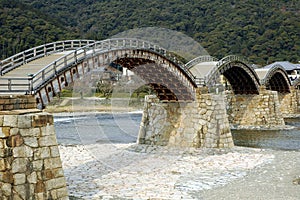 Wooden multi-arch bridge