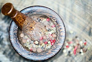 Wooden pestle with grits