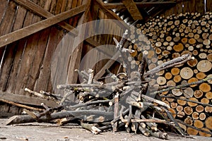 Wooden shed with hopped wood photo