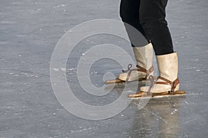 Wooden skates