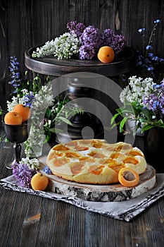 A pie with fresh apricots