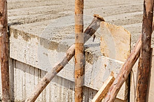 Woodl mold for cement construction